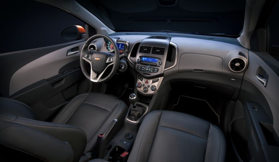 Aveo (T300) 8